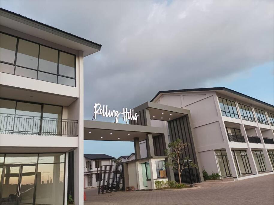 Villa Rolling Hills Depan Trans Mall 马卡萨 外观 照片